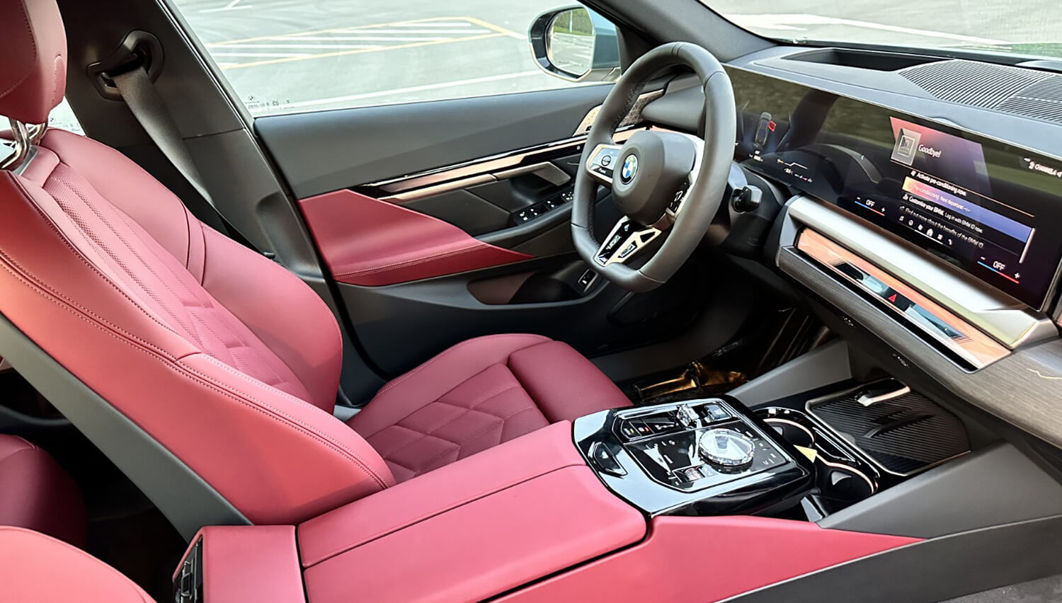 BMW 520i rental Dubai
